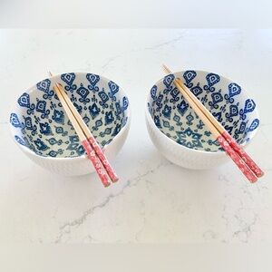 Set of 2 Noodle Bowls With Chopsticks